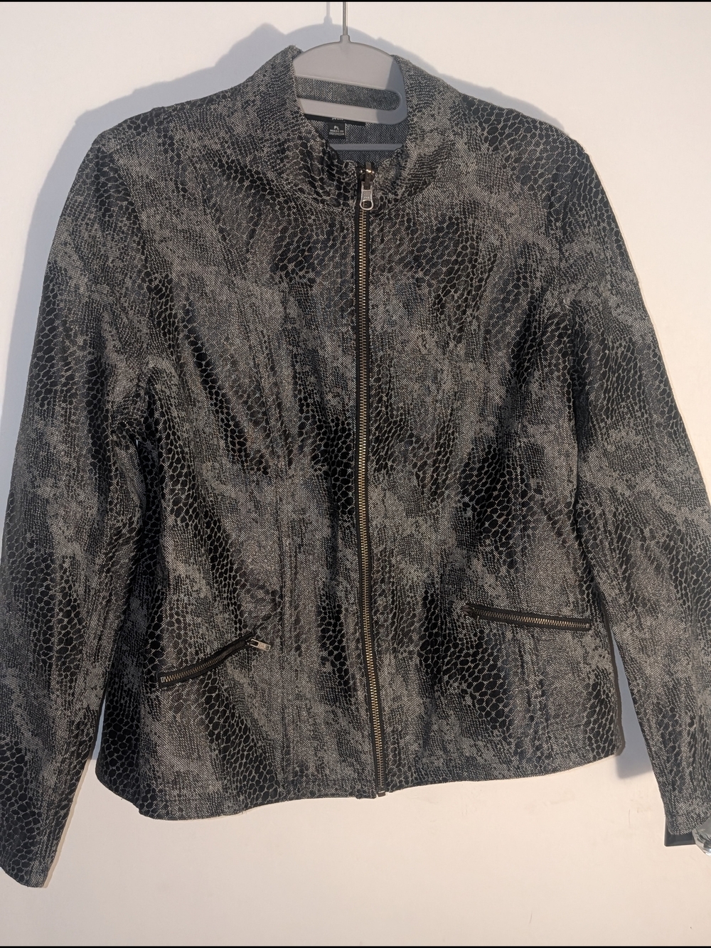 Notations Gray and Black Faux Snakeskin Zip Jacket In Petite Large - Picture 2 of 11